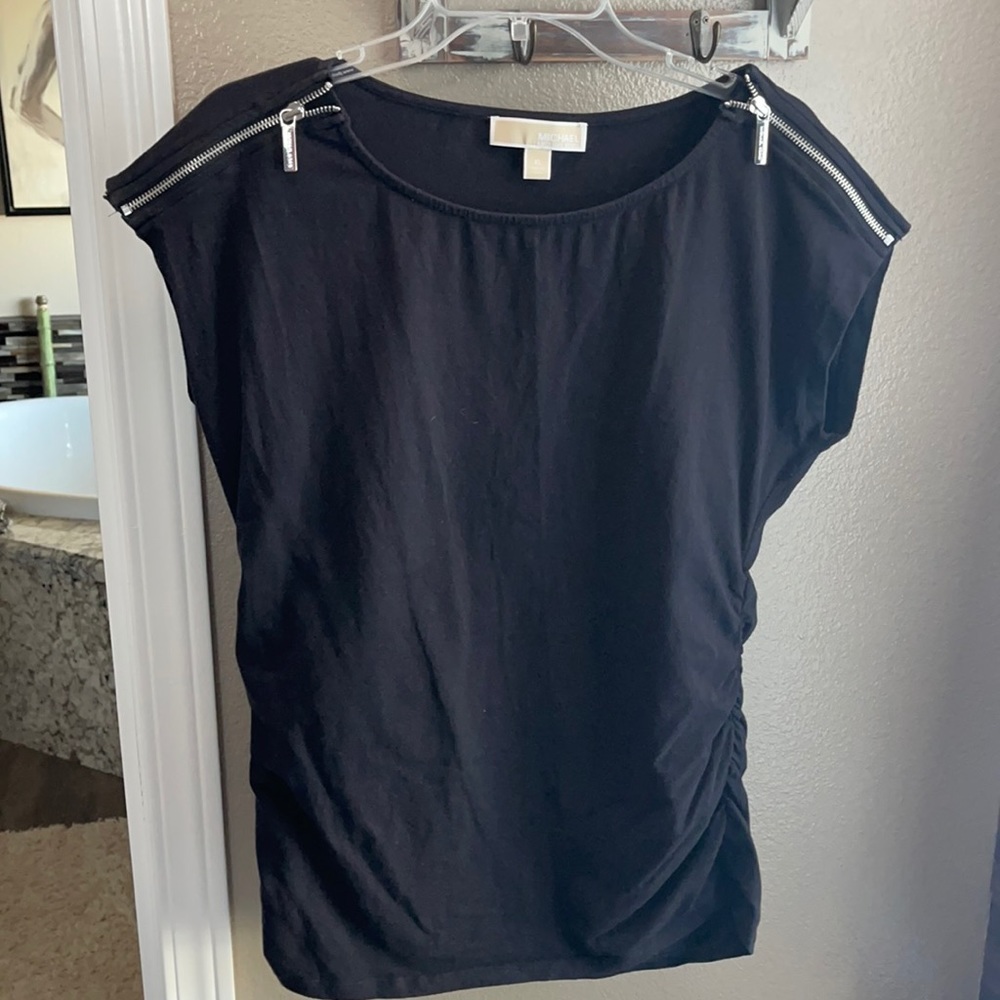 Ladies Michael Kors XL top - Black